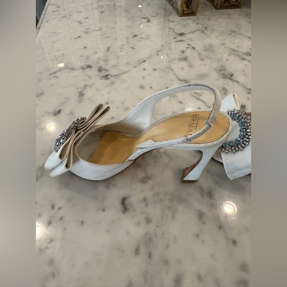 Alexandre Birman Madeline Embelished Bridal Slingbacks Size 6 - Picture 10 of 10